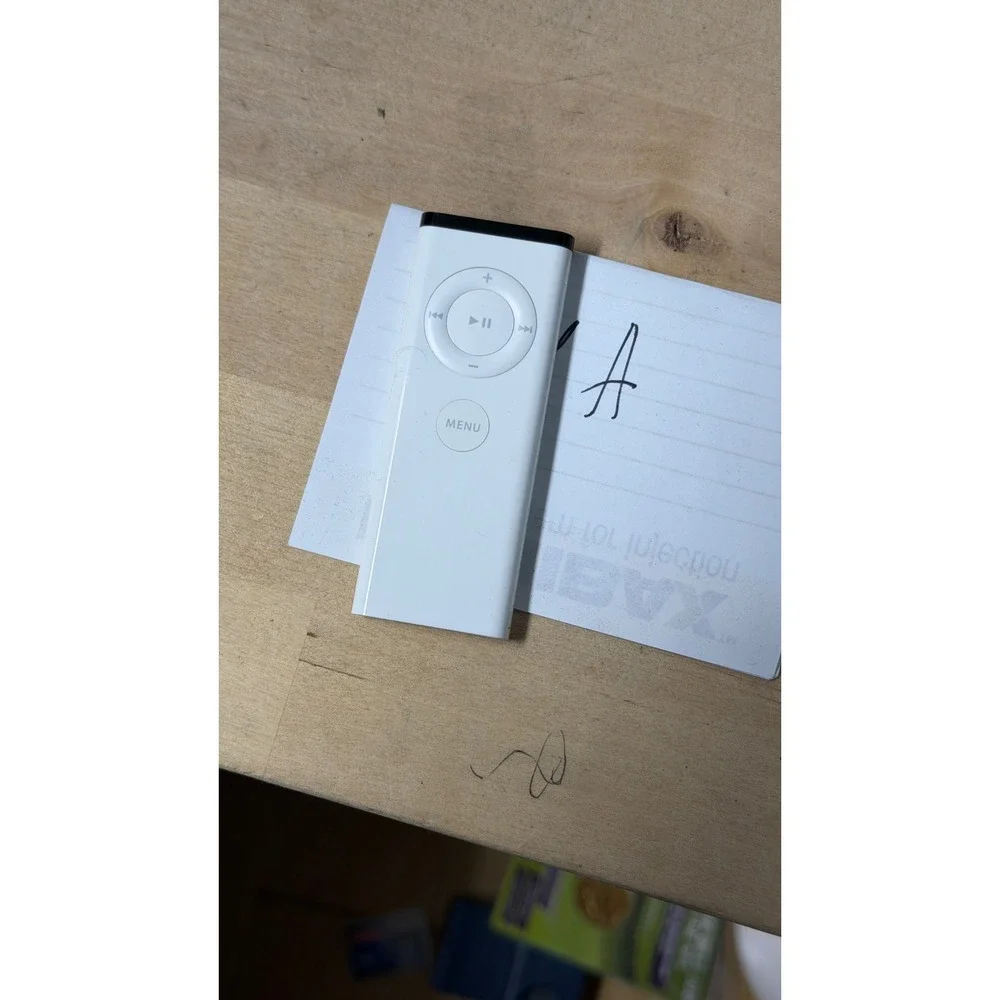 Apple Remote A1156 EMC 2086 White Infrared Media Controller for Mac‎ Apple TV